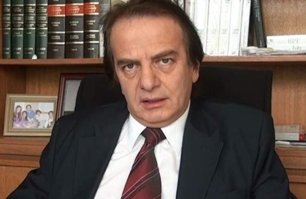 Procesaron y embargaron al ex juez Flores por la causa de la camioneta del Depósito Judicial