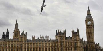 Encontraron restos de drogas en los baños del Parlamento Británico. Alguno de los lugares fueron cerca de las oficinas de Boris Jonhson (AP / Archivo).