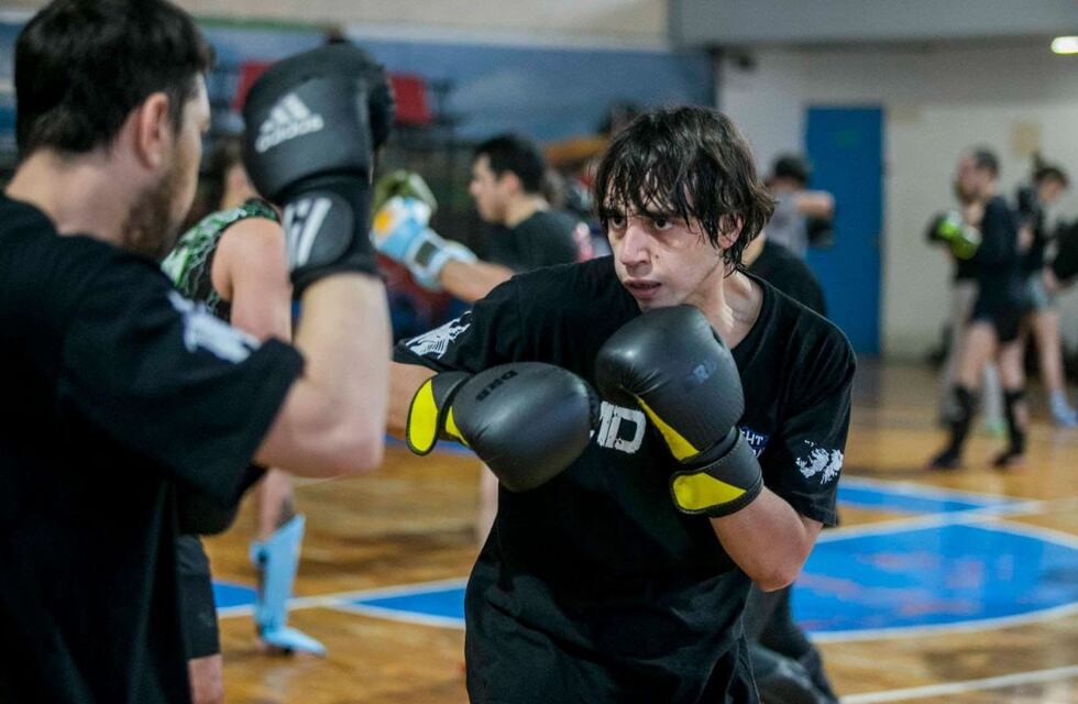 Ushuaia y Río Grande participaron de la clínica abierta de kickboxing