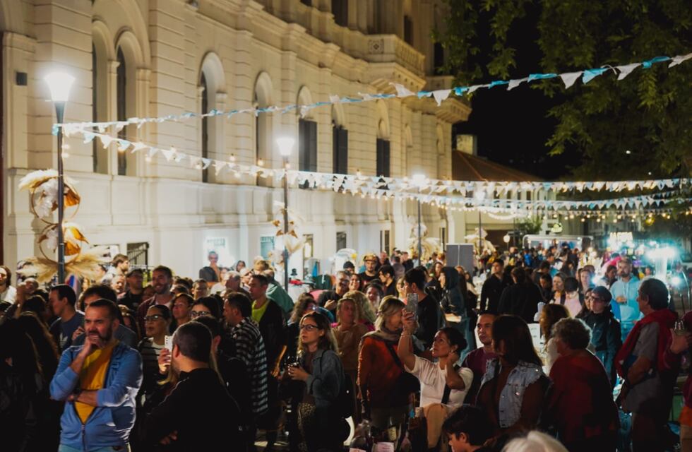 Jornada por el Día del Trabajador: cultura, reflexión y reconocimiento en Casa de Gobierno