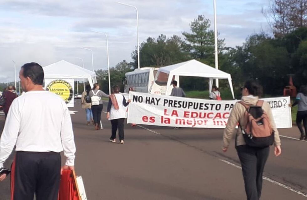 Cortes de ruta en diferentes puntos de la provincia