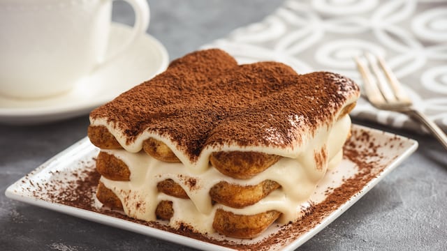 Cómo hacer un tiramisú con el pan dulce que se secó: la receta que te va a salvar estas Fiestas