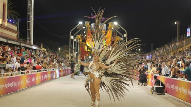 Reina del Carnaval del país.