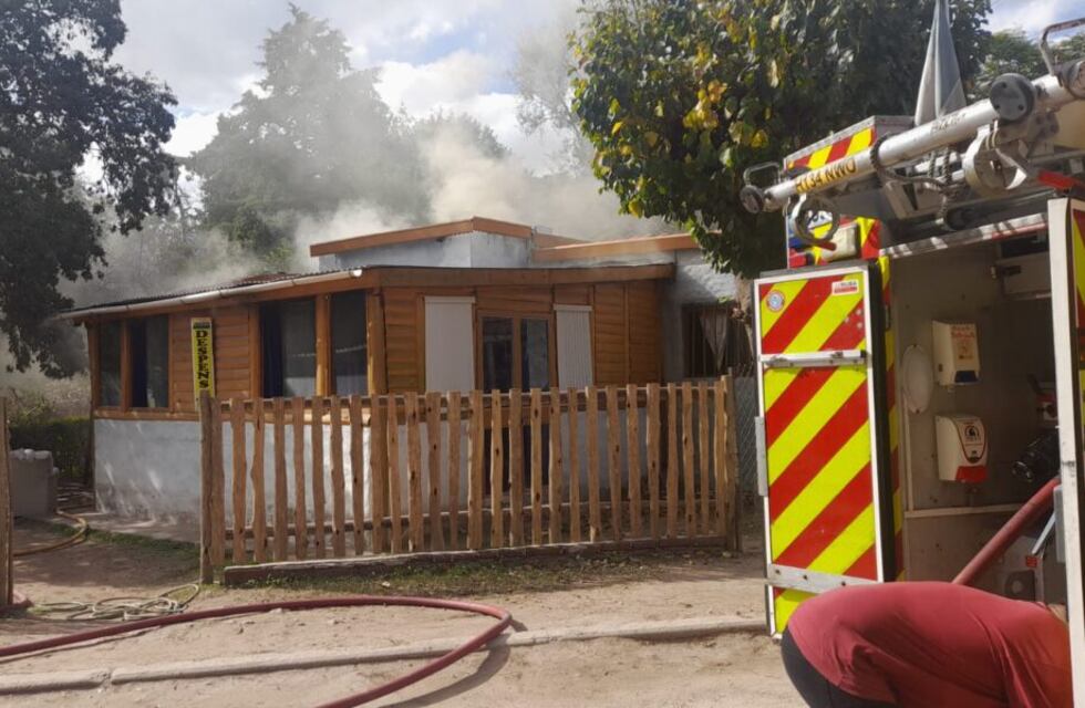 Huerta Grande: se incendió una vivienda y una habitación quedó destruida