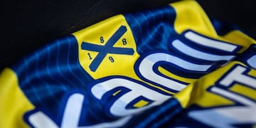 Umbro presentó la casaca oficial en febrero y luego sumó otros modelos.