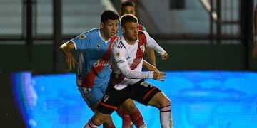 Lucas Beltrán fue titular una vez más en el equipo de Gallardo.