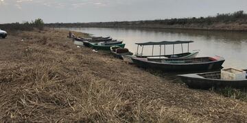 El río San Javier es uno de los brazos donde se advierte la histórica escasez de agua. (Julieta Rico)