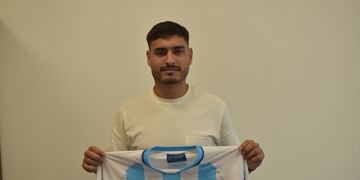 El mediocampista Juan Martín Capurro ya es jugador Celeste
