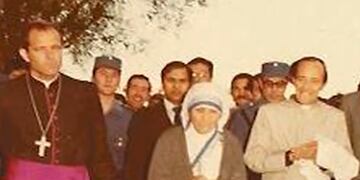 La Madre Teresa de Calcuta, recorriendo las calles de Rafaela