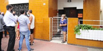 Asesinaron a un policía retirado en Barracas. (Foto: Luciano Thieberger)