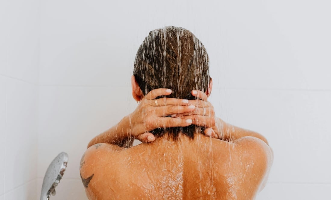 Bañarse.