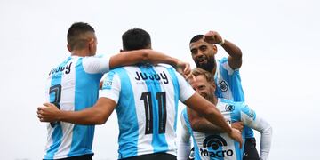 Gimnasia y Esgrima de Jujuy obtuvo este domingo de local un "triunfazo" que lo afianza en la pelea por el ascenso.