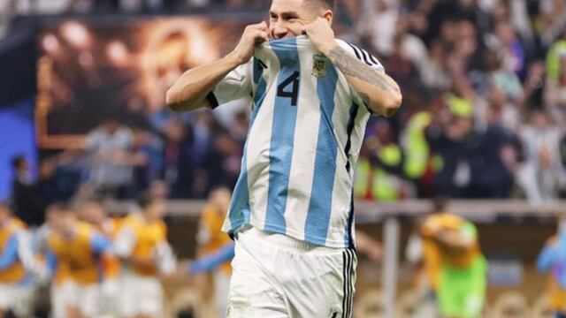 Montiel pateó el penal que cerró la tanda de penales y le dio el título a la selección. (Prensa Fifa).