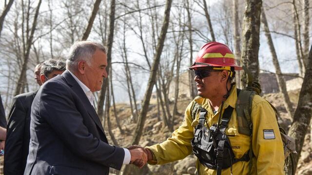Agradeció a los que combaten el fuego y se solidarizo con familias, vecinos y productores del lugar