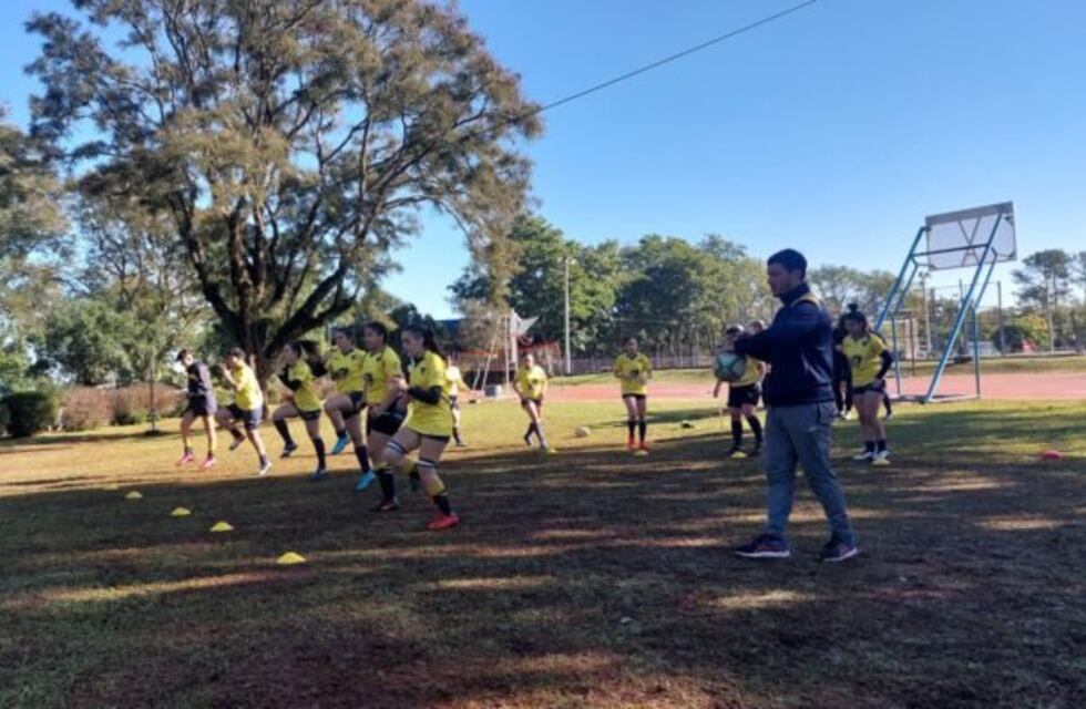 Este sábado, se realizó el 1er encuentro de Rugby Femenino en el Club Capri
