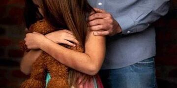 La nena contó en un hogar estatal que era abusada por un "tío" y lo detuvieron, pero a los 3 días lo liberaron