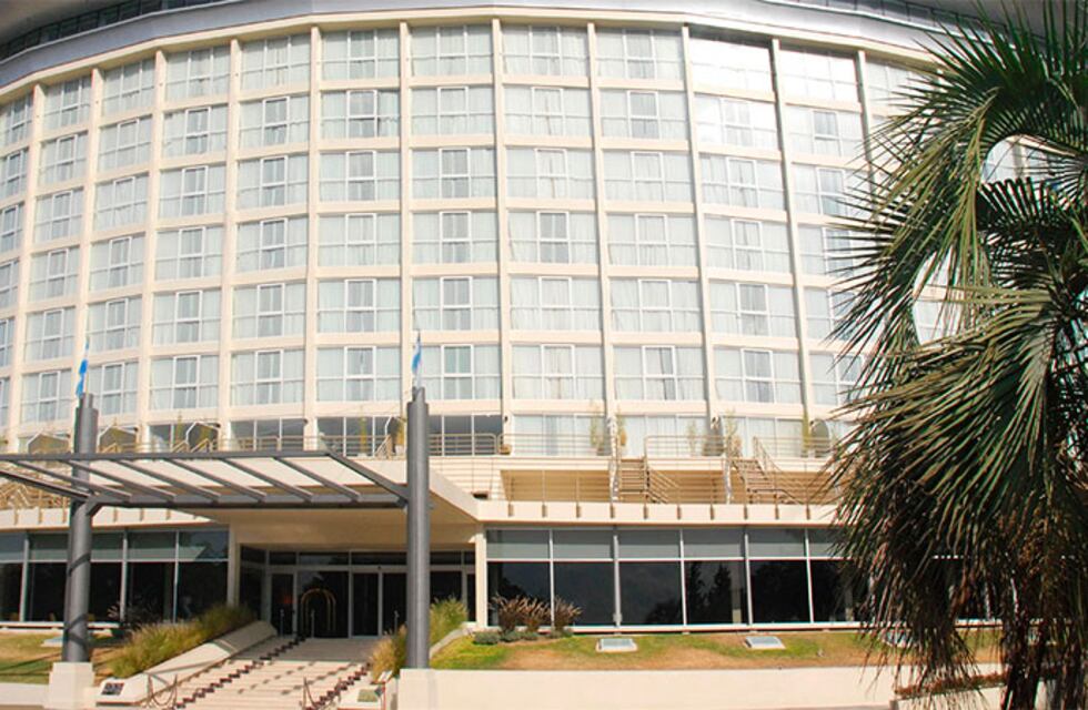 Despidos injustificados en el Hotel Mayorazgo de Paraná: 15 trabajadores pierden su trabajo