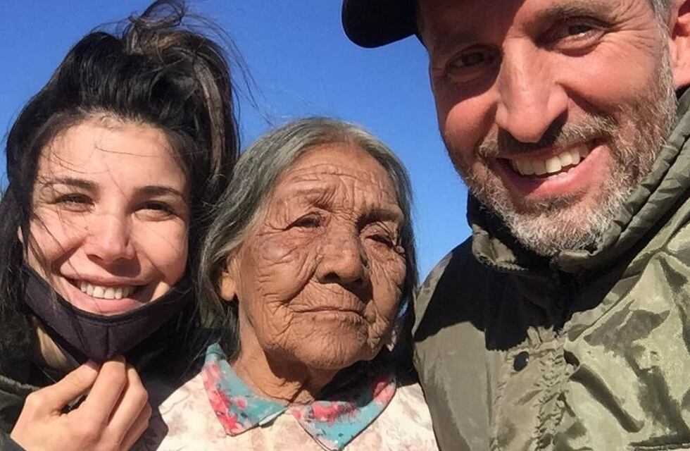 Andrea Rincón en una campaña solidaria para ayudar a wichís del Chaco Salteño