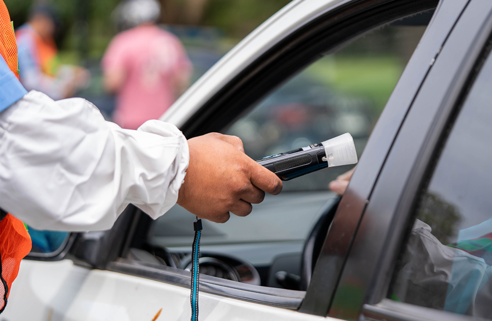 Cuánto cuesta la multa por manejar alcoholizado en Navidad y Año Nuevo