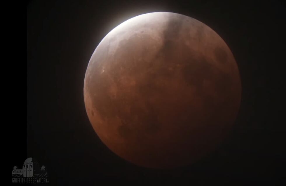 La Ciudad de Mendoza transmitió en vivo el eclipse lunar