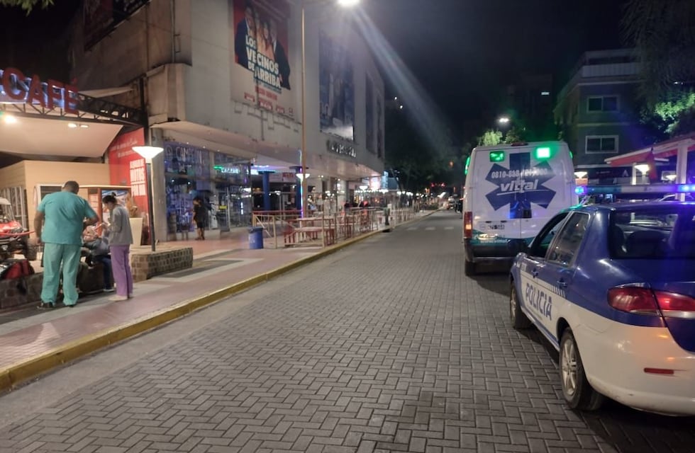 Atropelló a una joven y escapó en pleno centro de Villa Carlos Paz