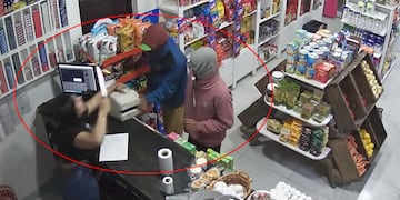 Comerciante echó con una cuchilla a delincuentes