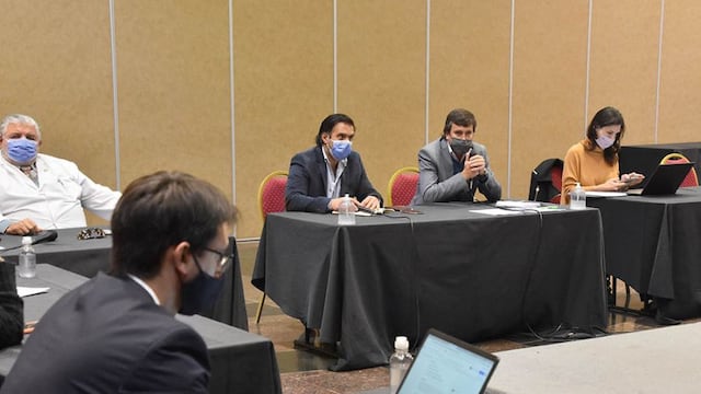 Reunión del COE para definir las nuevas medidas en la provincia.