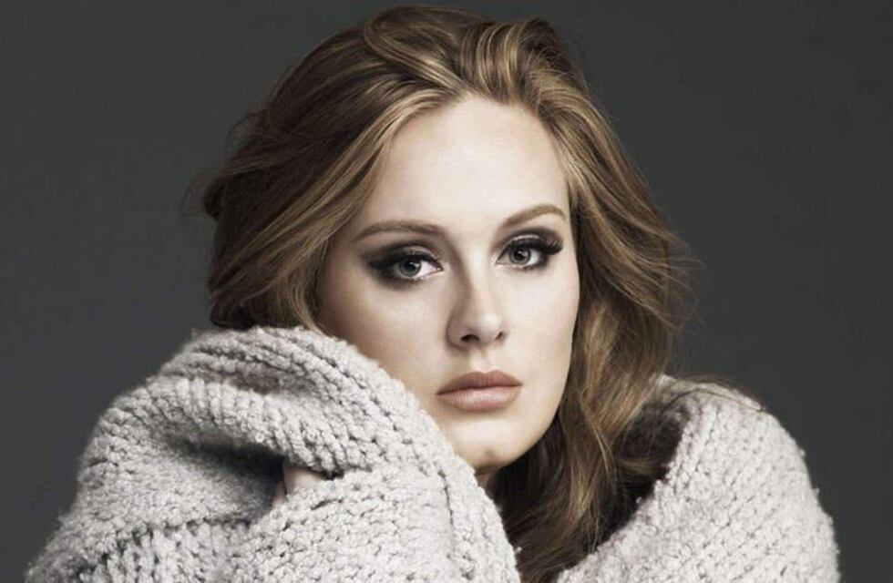 Adele cumplió 33 años años y lo festejó con fotos al natural