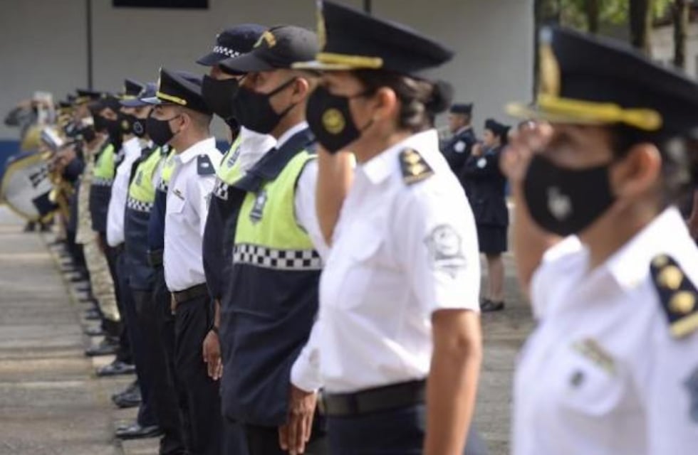 La policía de de Tucumán celebra sus 200 años
