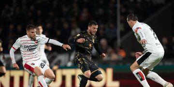 Newell's y Platense se enfrentan en la primera fecha de la Liga Profesional.