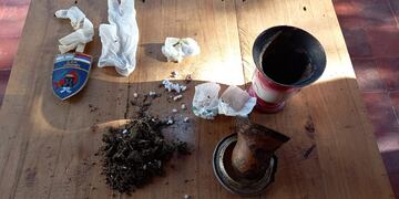 El mate contenía marihuana y psicofármacos en su doble fondo.