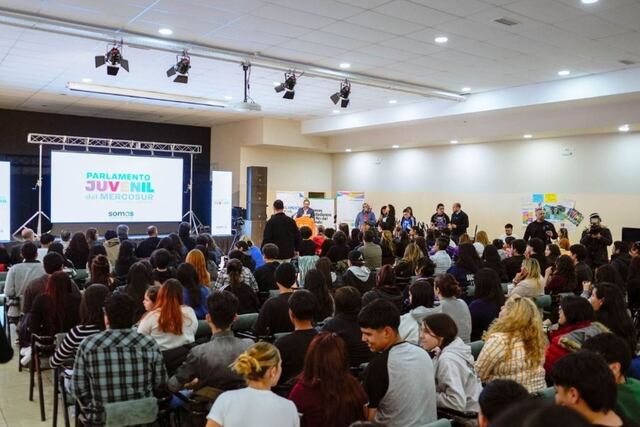 Parlamento Juvenil del Mercosur 2025 en Ushuaia.