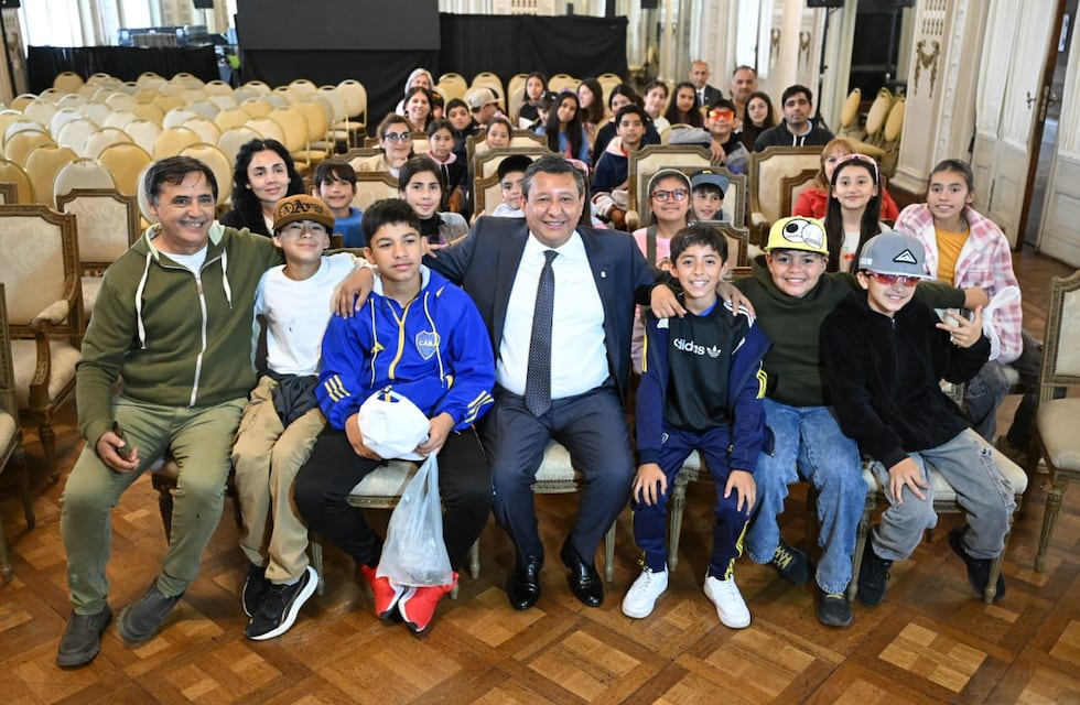 Estudiantes de Rumi Punco visitaron la Casa de Gobierno