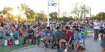 Festejo en el barrio Antártida Argentina