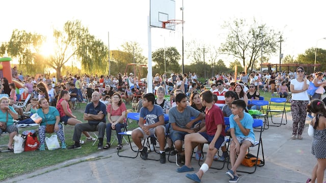 Festejo en el barrio Antártida Argentina