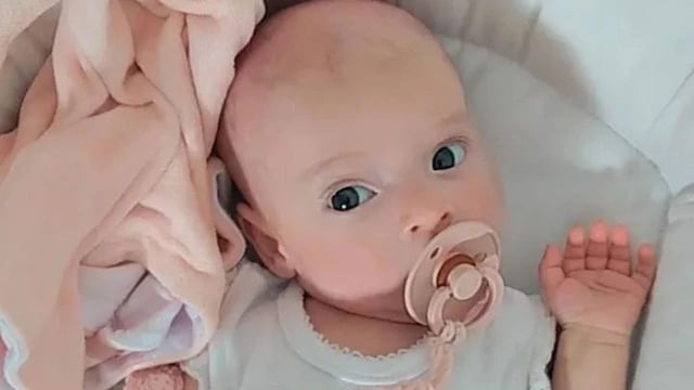 Luna, la bebé de La Plata que tiene cáncer y necesita la aprobación de un medicamento.