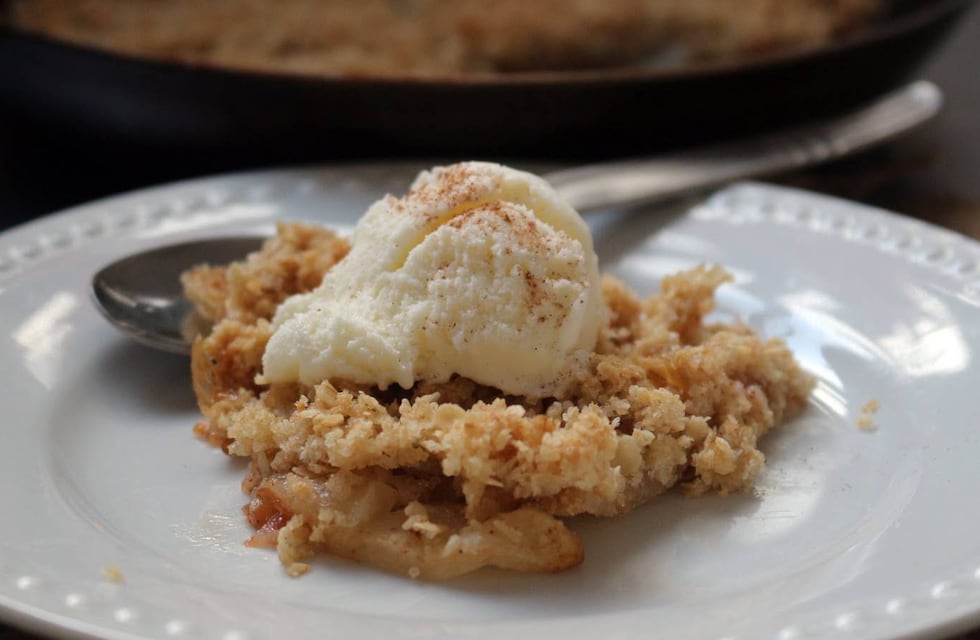 Damián Basile la rompió con una receta “súper sencilla” para hacer crumble de pera
