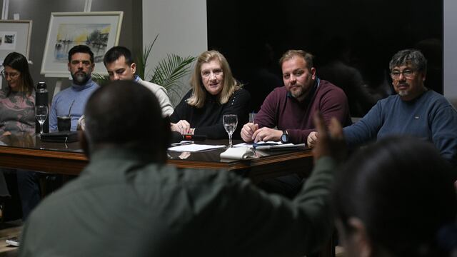 La intendenta Rosario Romero se reunió con vecinales de zona sur.