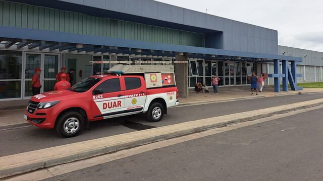 Explotó un envase de ácido nítrico en el Hospital Elpidio Torres de Córdoba capital. (Nicolás Bravo/La Voz)
