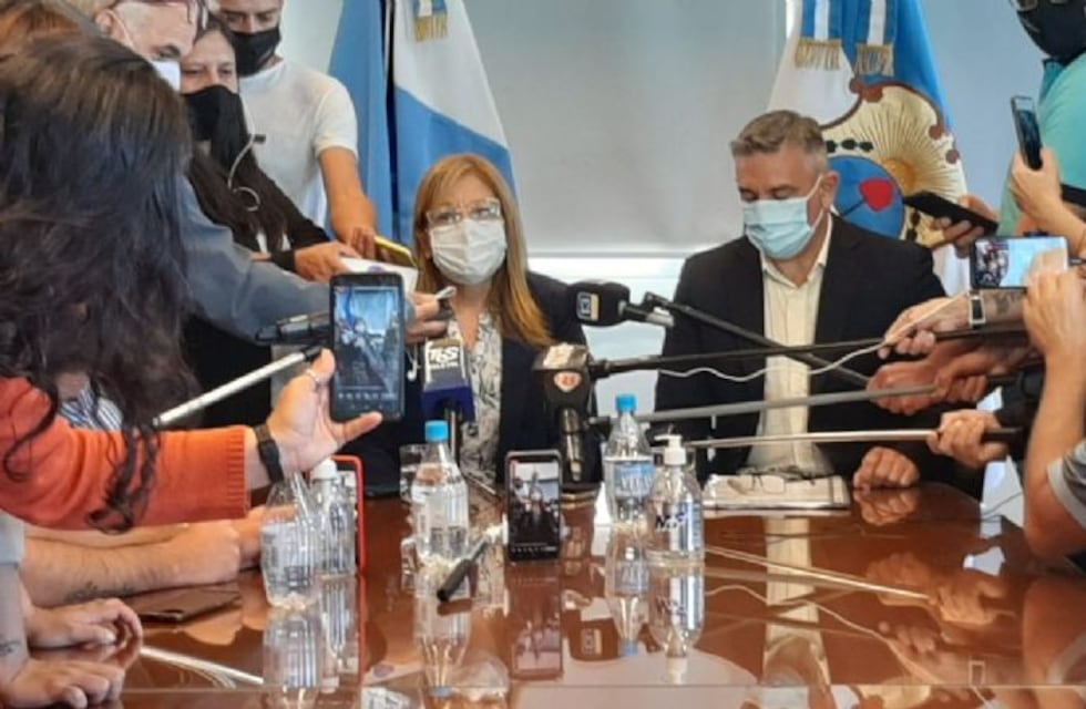 Confirmaron un aumento salarial para empleados estatales a partir de enero