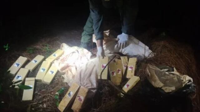 San Pedro: hallan enterrado un contrabando de marihuana.