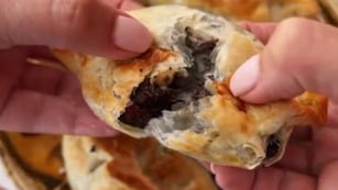 Cómo hacer empanadas de morcilla.
