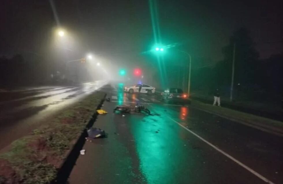 Motociclista herido tras chocar contra un auto en Posadas