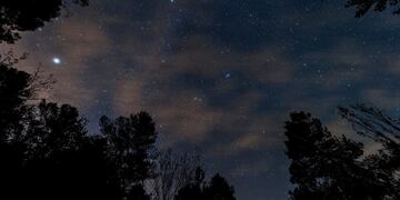 La mágica noche estrellada acabó con unas impactantes visitas en el cielo de Berisso.