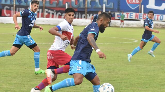 Pasaje del primer tiempo del empate entre el "Gaucho" y el "Lobo", en la undécima fecha de la Primera Nacional.