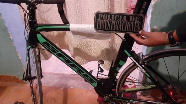 Un deportista denunció que le robaron la bicicleta pero gracias a testigos pudo recuperarla.