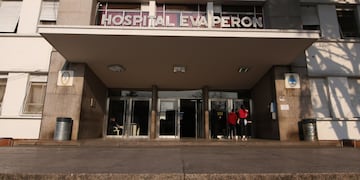 El centro de salud atiende con guardia restringida tras la agresión a un profesional.