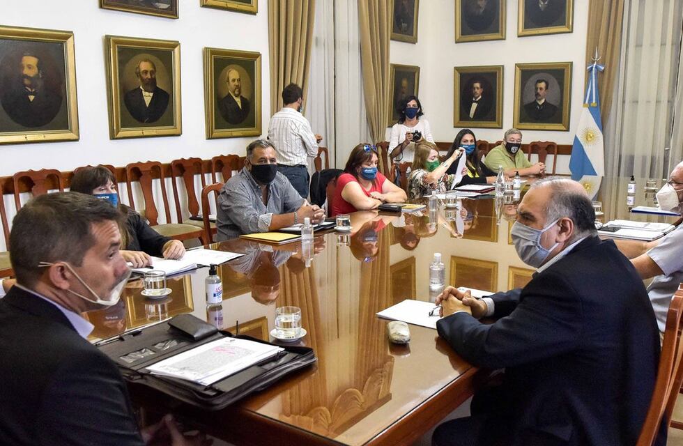 Escalada inflacionaria: el gobierno de Entre Ríos convocó a los gremios estatales