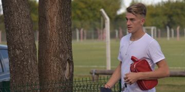 Guido Mainero en sus tiempos con la Albirroja. Se recupera de una lesión en Sarmiento de Junín, y alienta a Instituto (La Voz archivo).