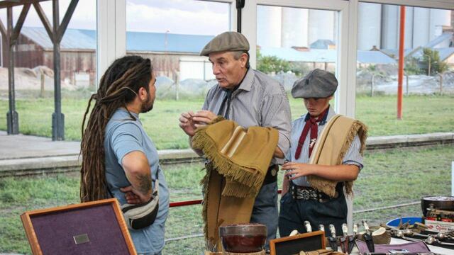 Tres Arroyos: Exitoso acto de apertura en de la fiesta tradicionalista “Entre Asados y Relinchos”